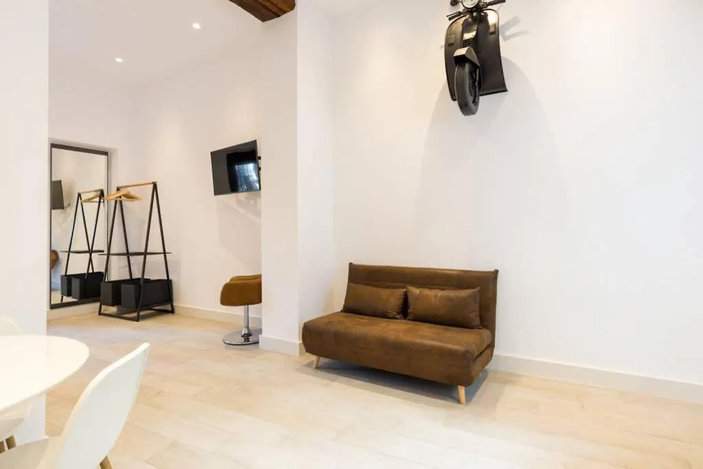 Teba-El Teatro Suite Prime Location Private Patio Malaga